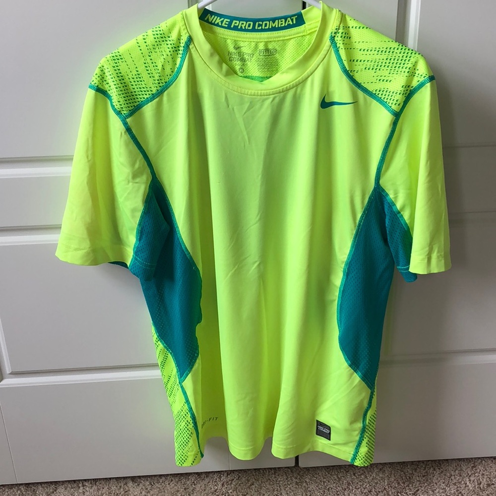 Nike Pro Combat Men’s Medium Dri-Fit Shirt